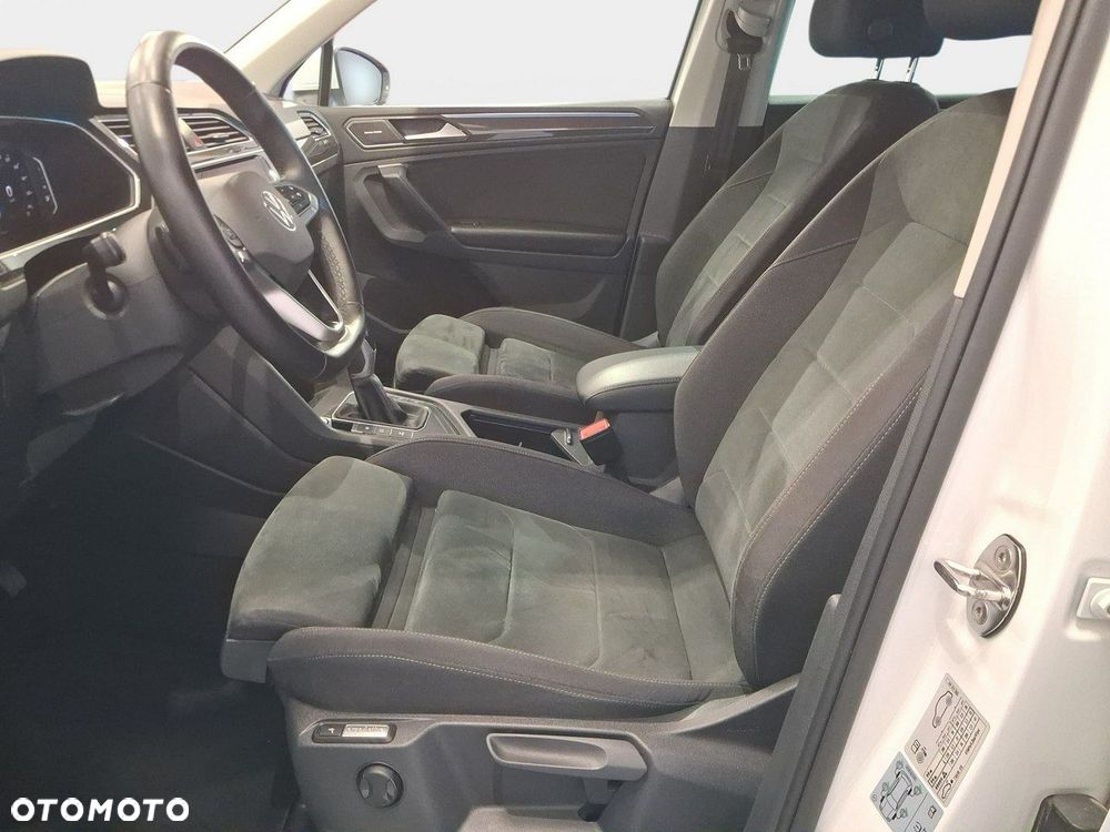 Volkswagen Tiguan - 10