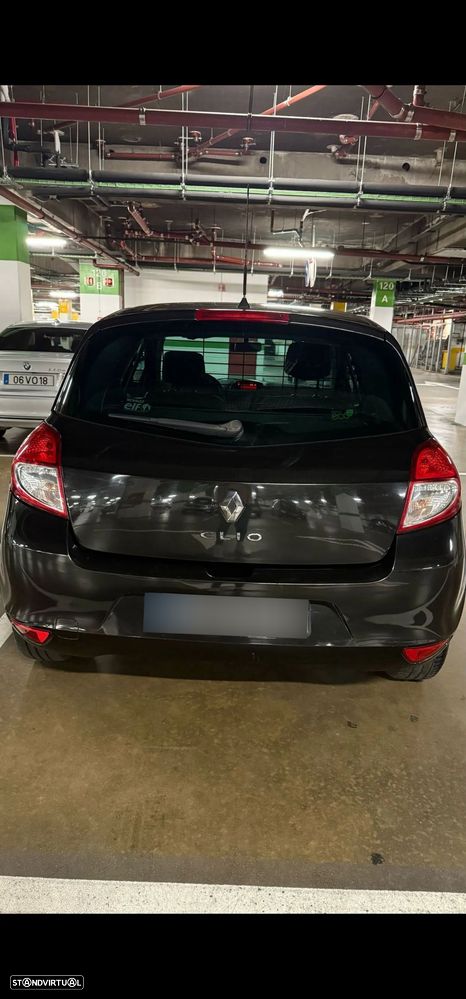Renault Clio 1.5 DCI - IVA dedutível - 5