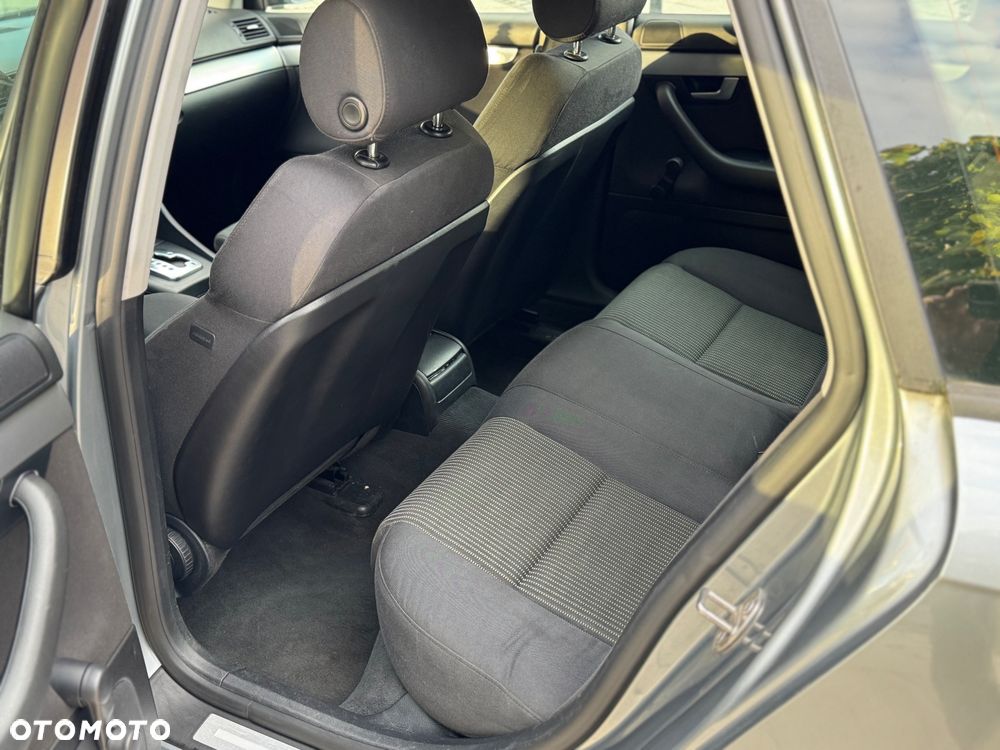Audi A4 Avant - 11