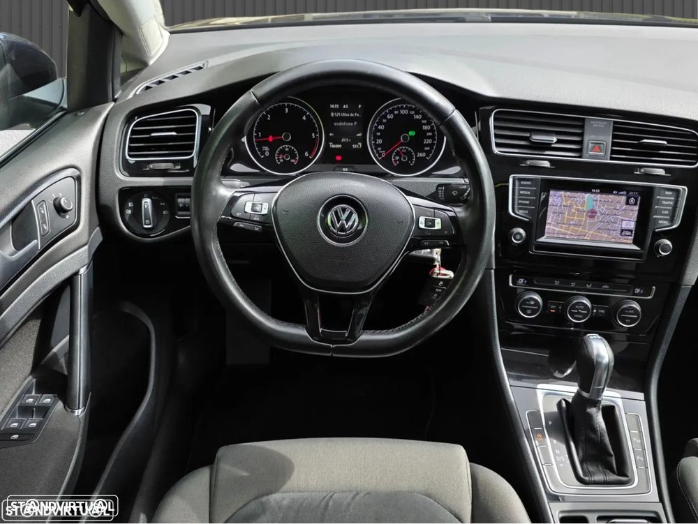VW Golf Variant 1.6 TDi Highline DSG - 14