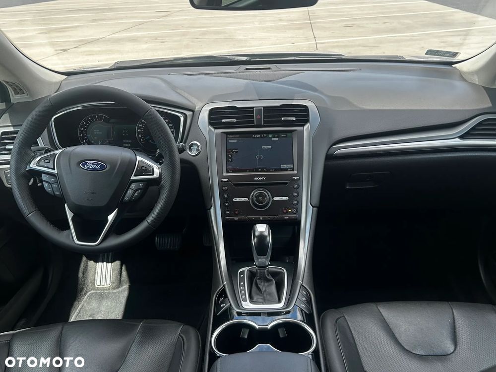 Ford Mondeo 2.0 TDCi Titanium PowerShift - 12