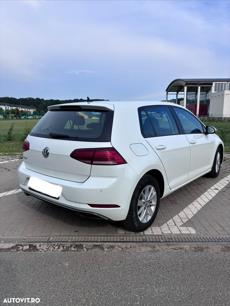 Volkswagen Golf 1.6 TDI Comfortline - 10