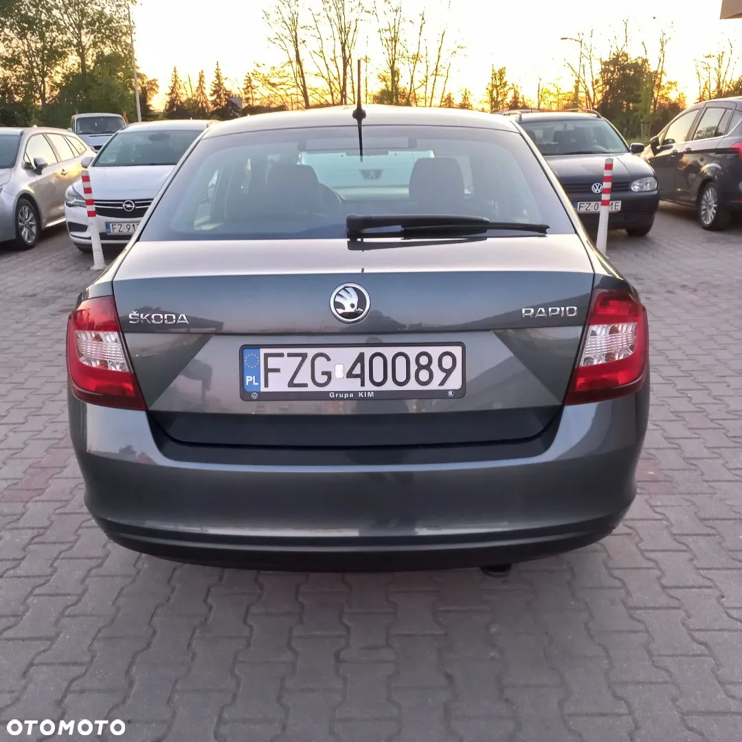 Skoda RAPID 1.0 TSI Active - 9