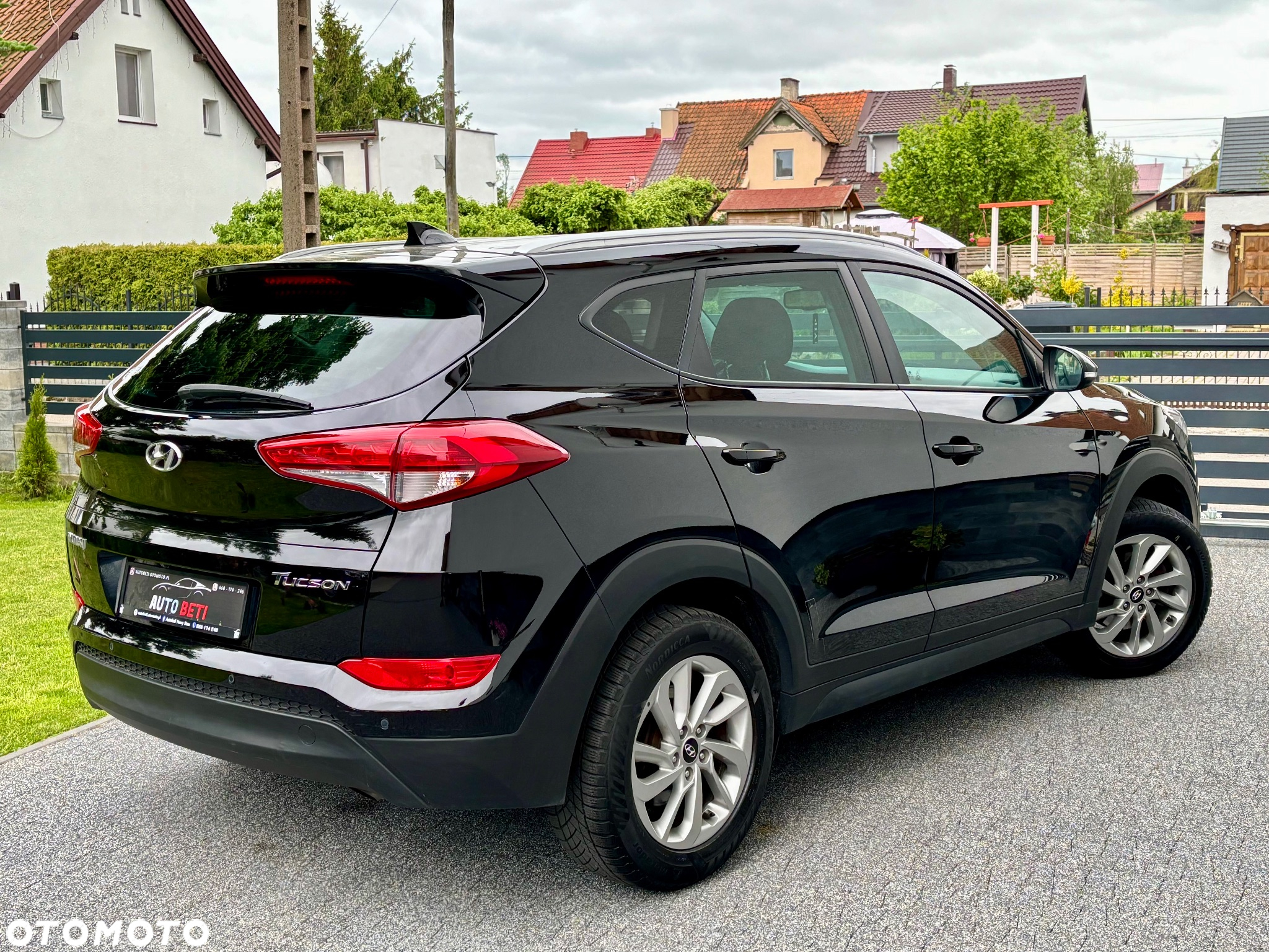 Hyundai Tucson blue 1.7 CRDi 2WD Advantage - 17
