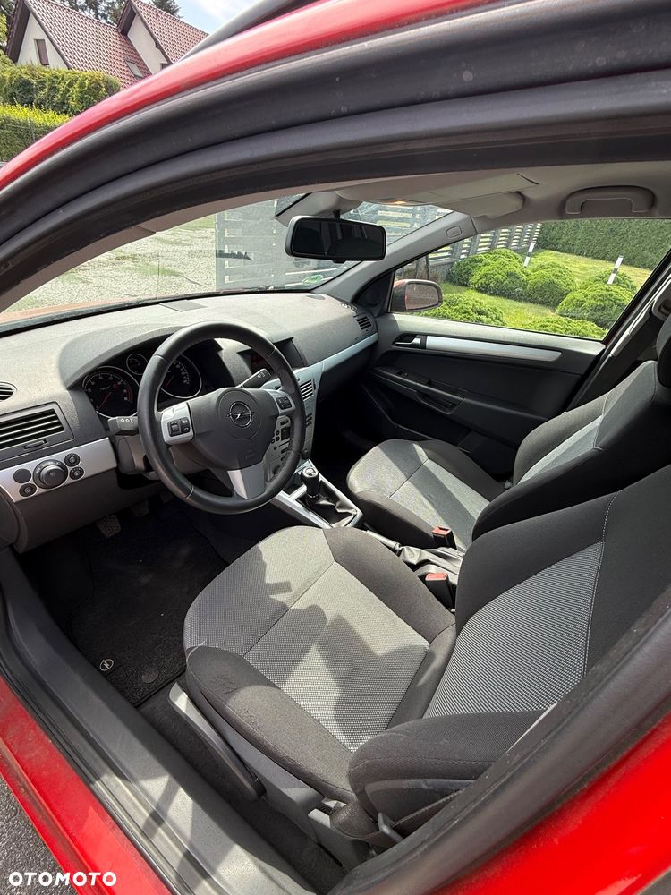 Opel Astra 1.6 - 9