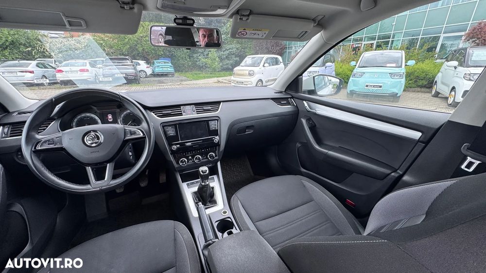 Skoda Octavia 1.6 TDI Ambition - 7