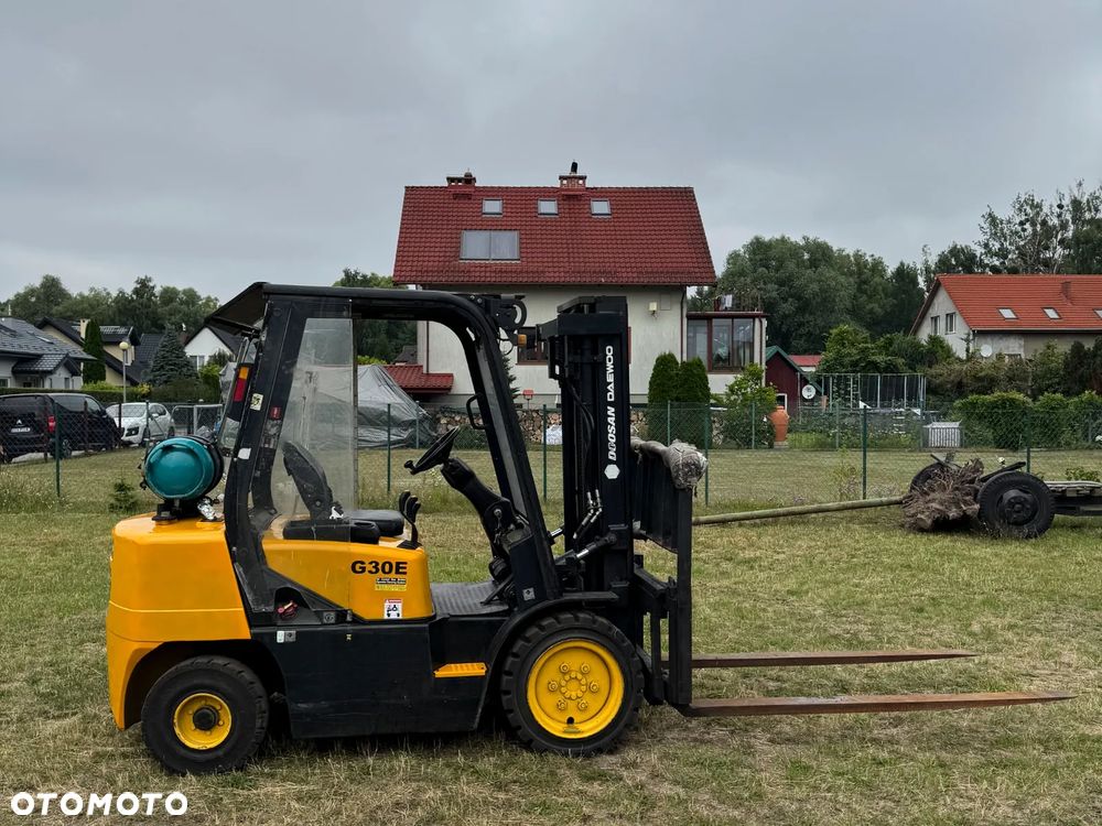 Daewoo G30E-3 - 1