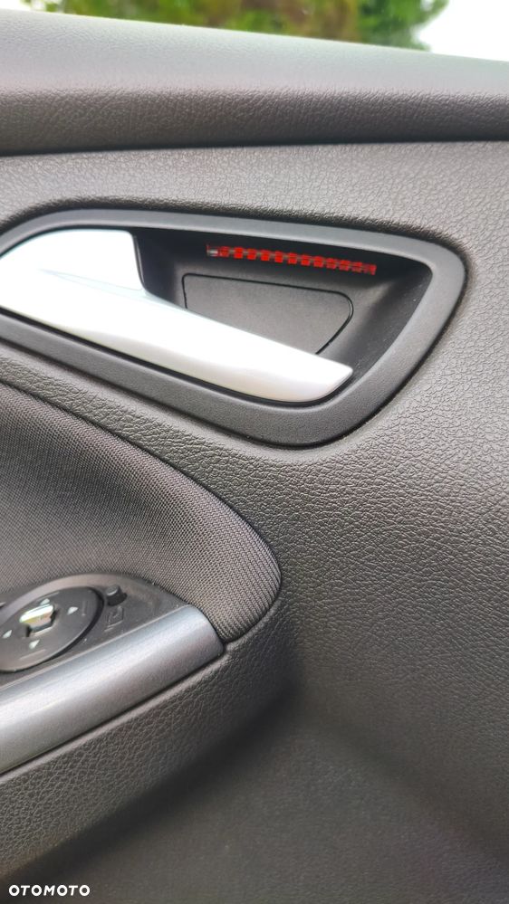 Ford Focus 1.6 TDCi ECOnetic 88g Start-Stopp-System Titanium - 12