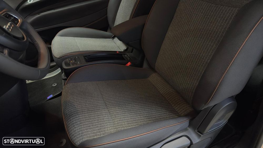 Fiat 500e 3 + 1 23,8kWh Icon - 38