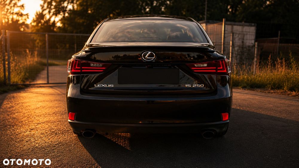Lexus IS 250 Elegance - 4