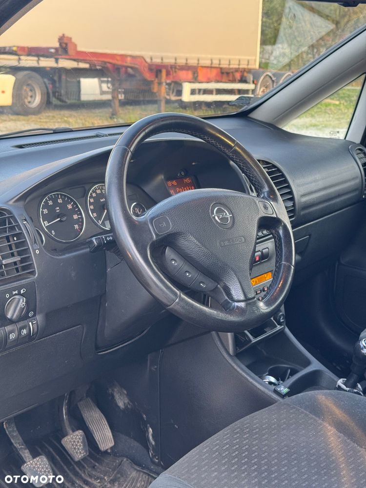 Opel Zafira 1.8 16V Elegance - 10
