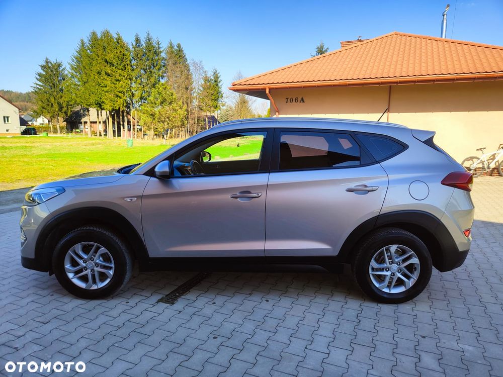 Hyundai Tucson blue 1.7 CRDi 2WD Advantage - 12