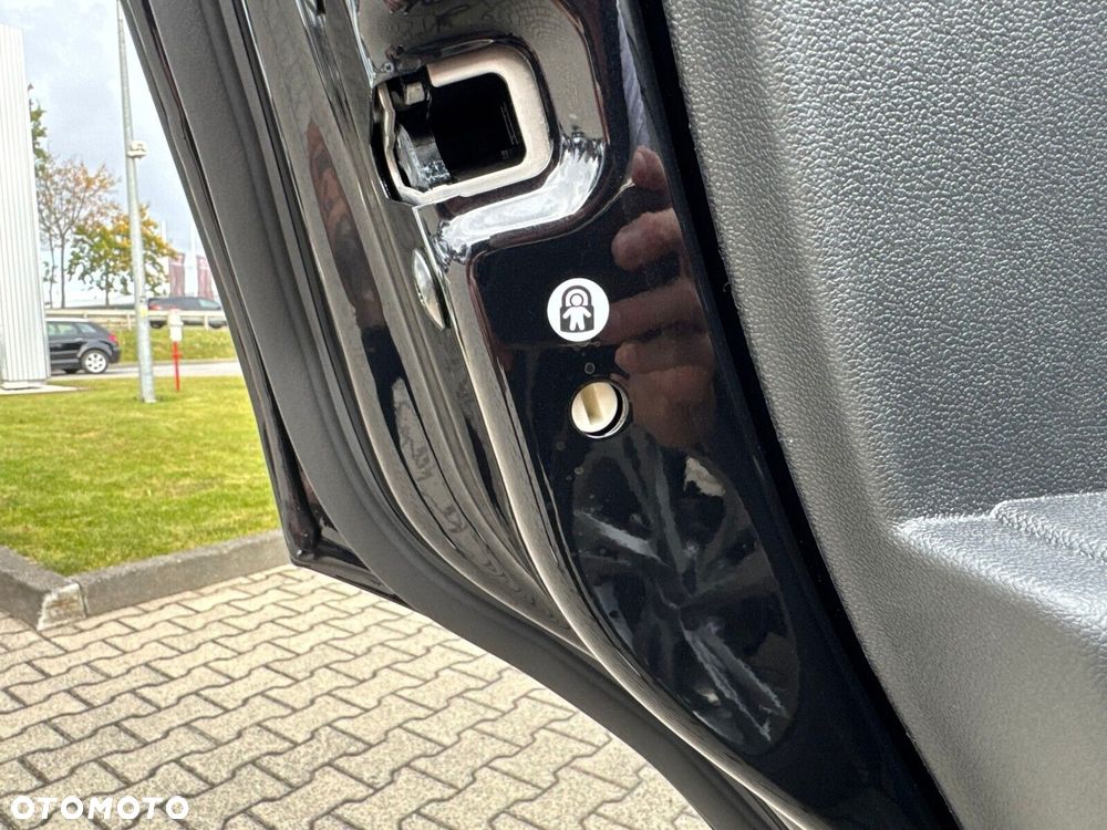 Volkswagen T-Cross 1.0 TSI Life Plus - 25