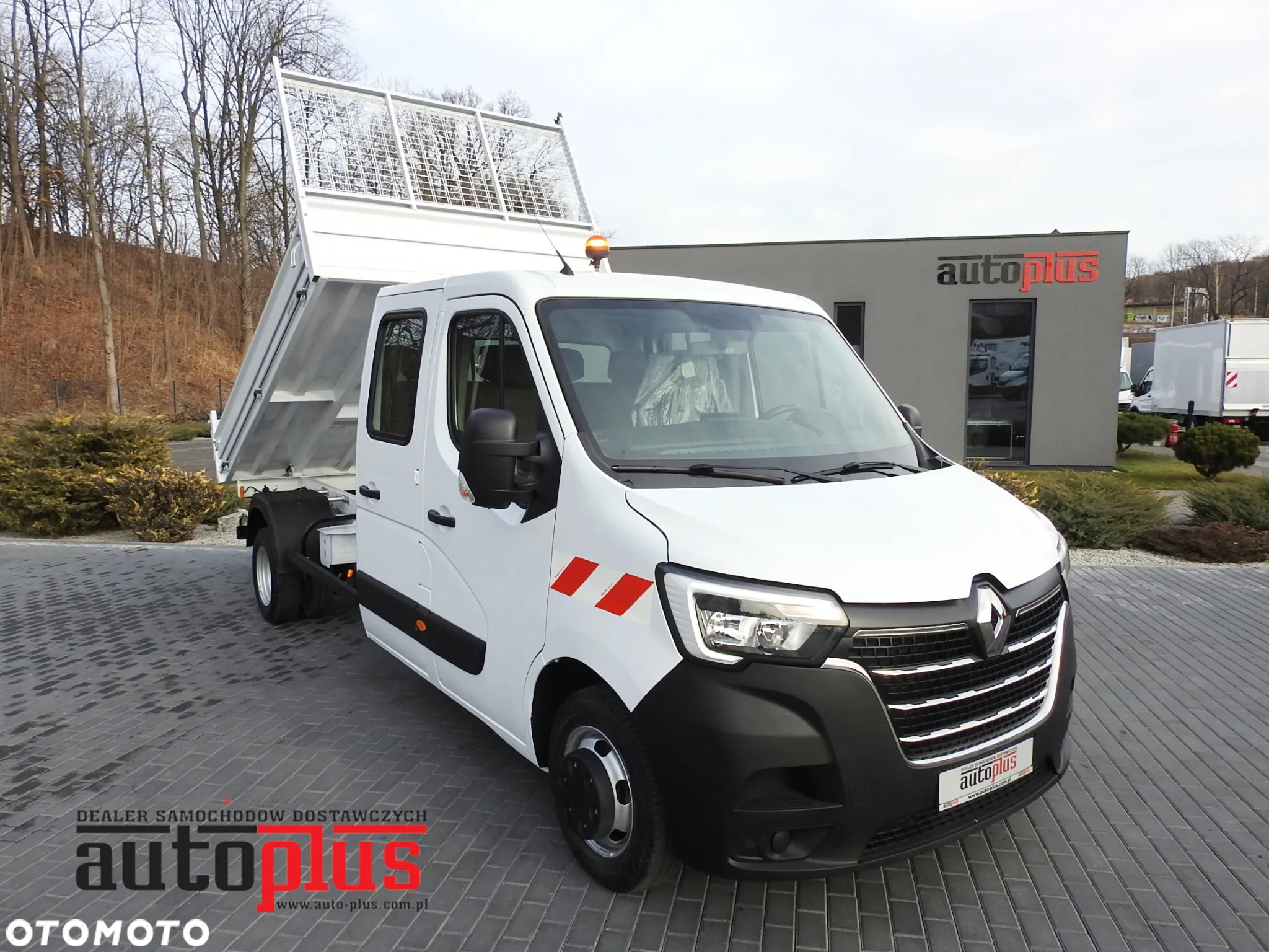 Renault MASTER  WYWROTKA PODWÓJNA KABINA DOKA 6 MIEJSC TEMPOMAT LEDY BLIŹNIACZE KOŁA KLIMATYZACJA 130KM [ 572732 ] - 2