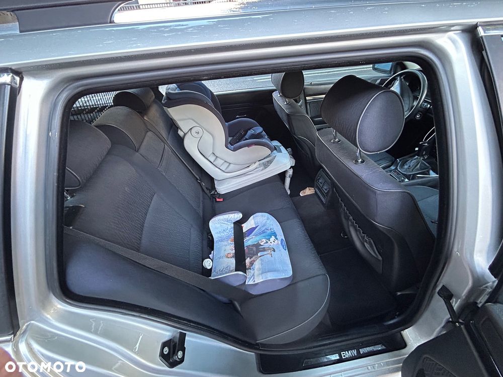 BMW Seria 5 520i - 10