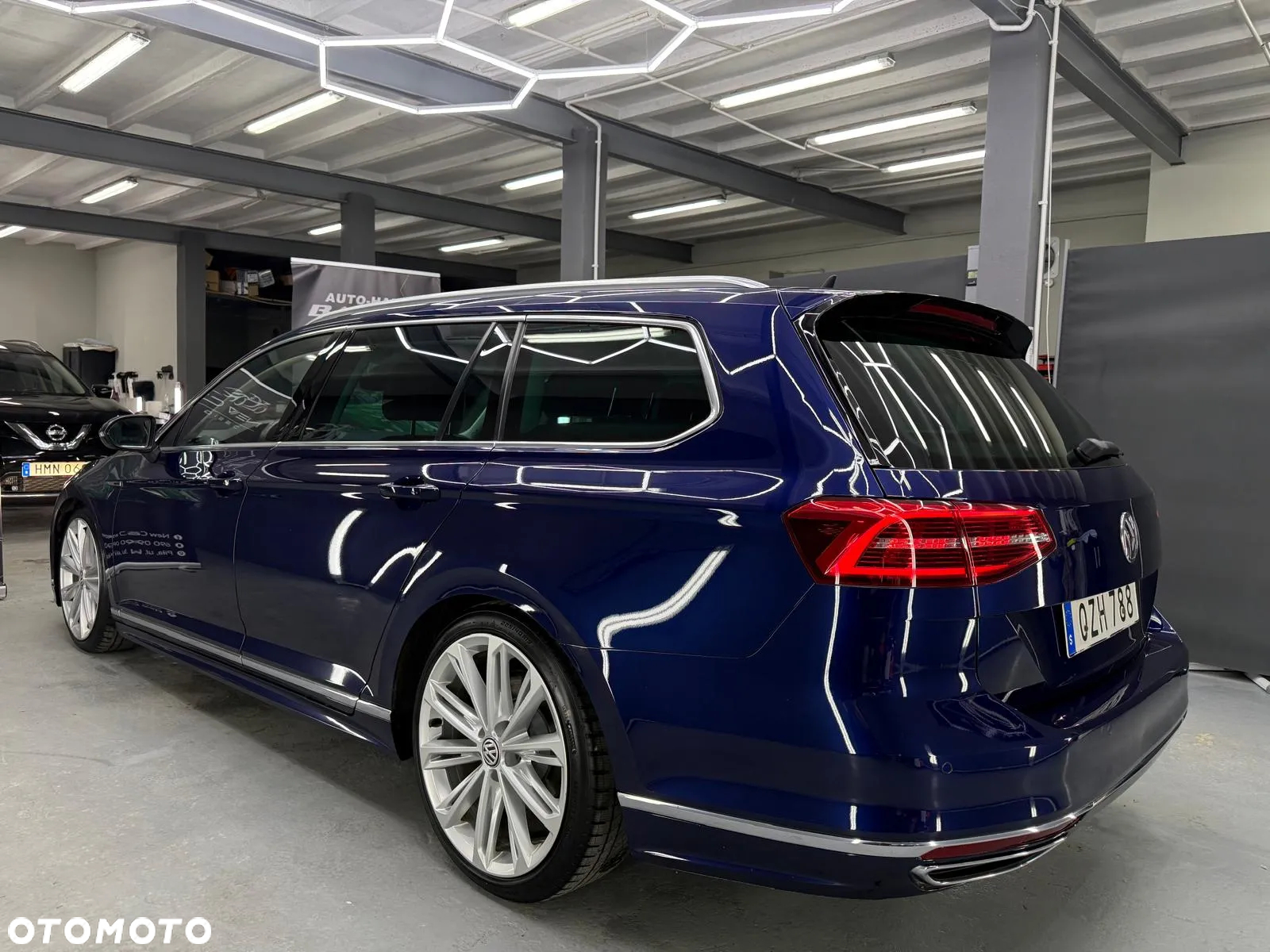 Volkswagen Passat Variant 2.0 TDI SCR DSG Highline - 10
