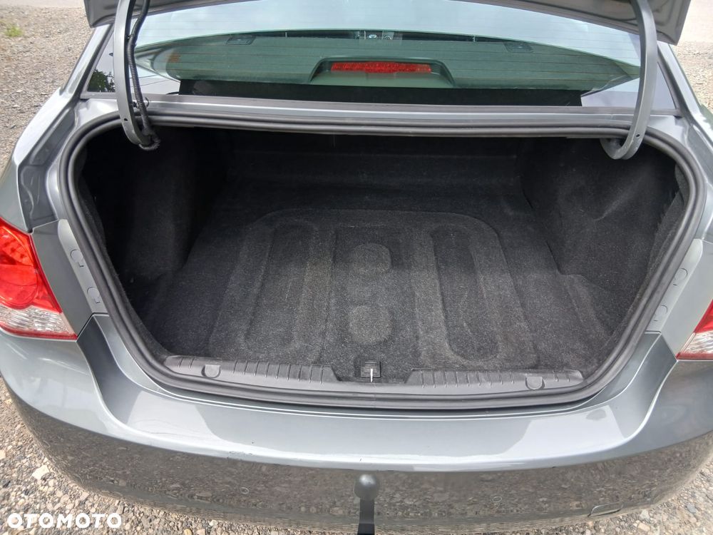 Chevrolet Cruze 1.8 LT+ - 38