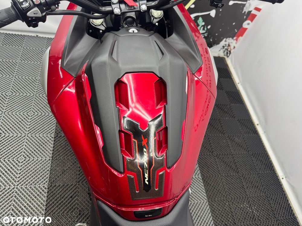 Honda NC - 27