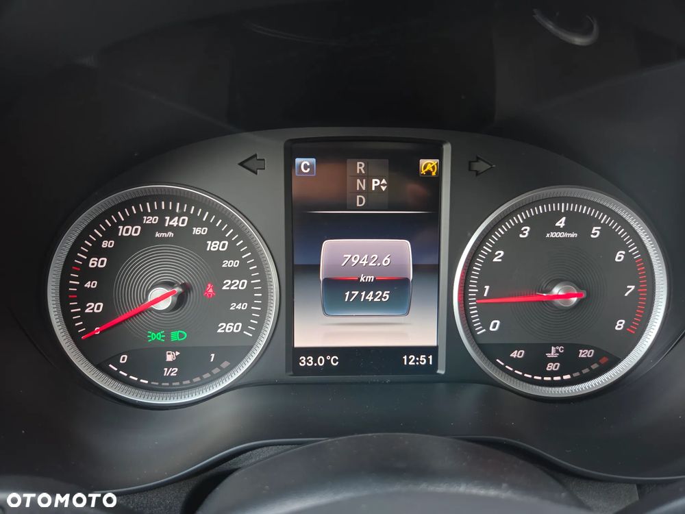 Mercedes-Benz GLC 250 4Matic 9G-TRONIC - 30