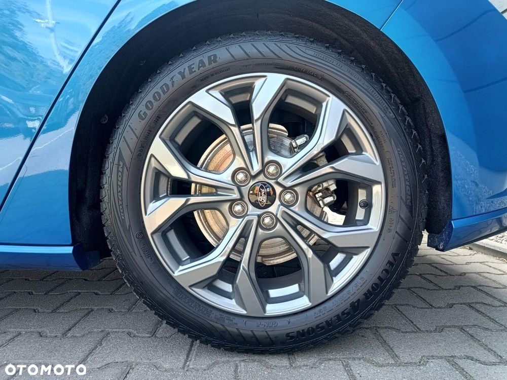 Ford Focus 1.0 EcoBoost ST-Line X - 11