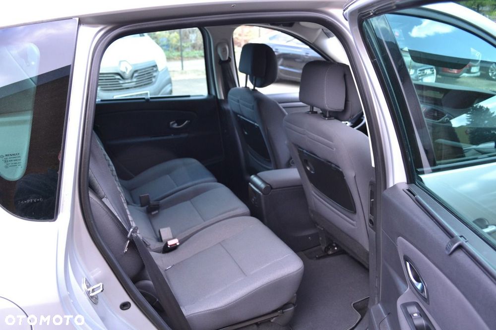 Renault Scenic 1.5 dCi Bose EDC - 12