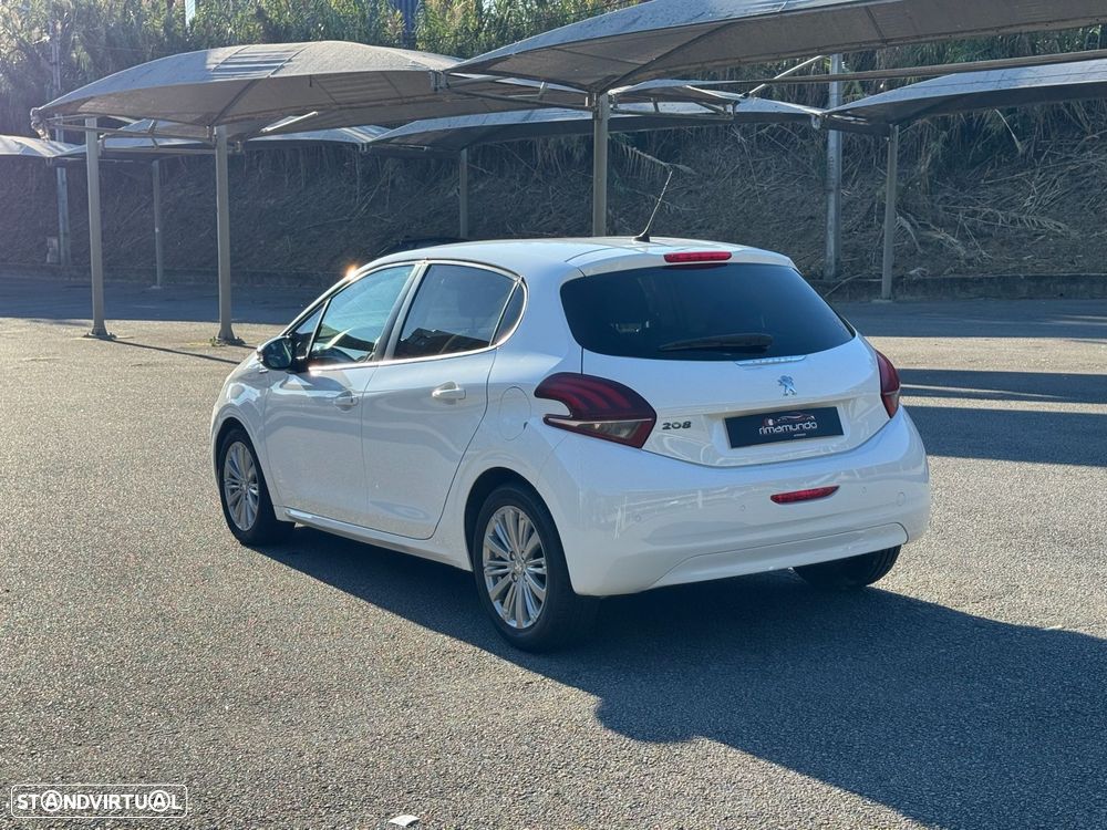 Peugeot 208 1.5 BlueHDi Signature - 5
