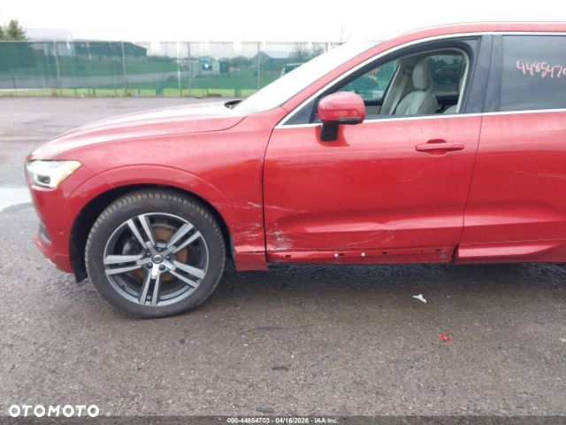 Volvo XC 60 T5 AWD Geartronic Momentum - 9