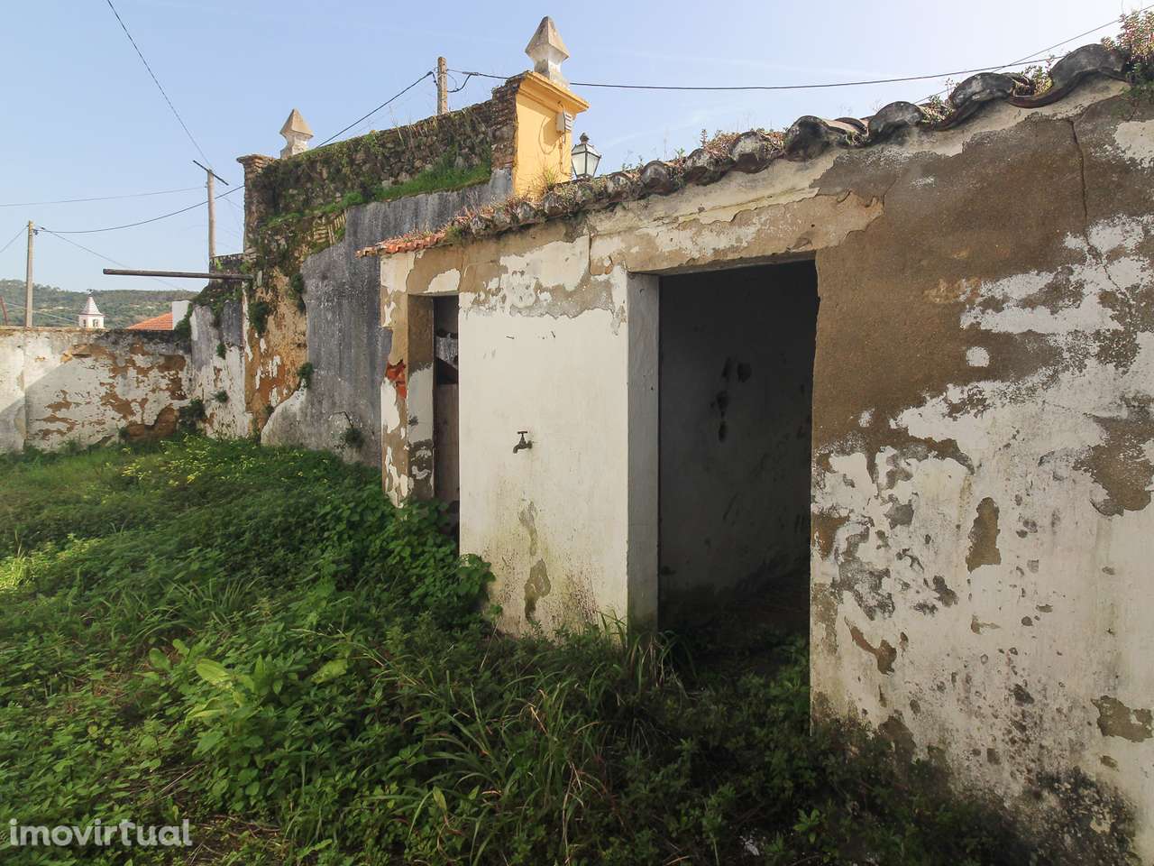 Moradia Térrea com Quintal para Reconstruir - Grande imagem: 5/19