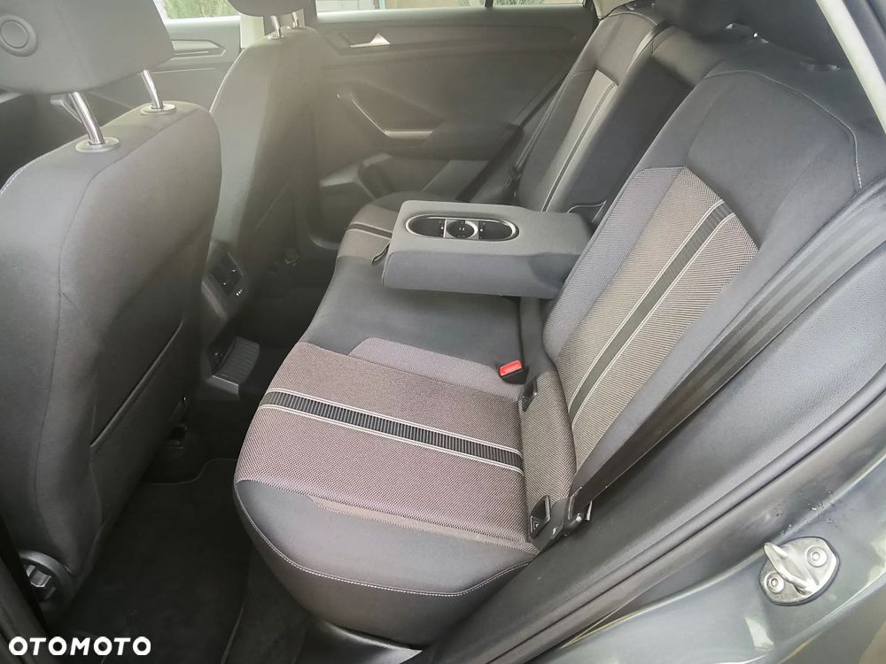 Volkswagen T-Roc 1.0 TSI OPF Style - 20