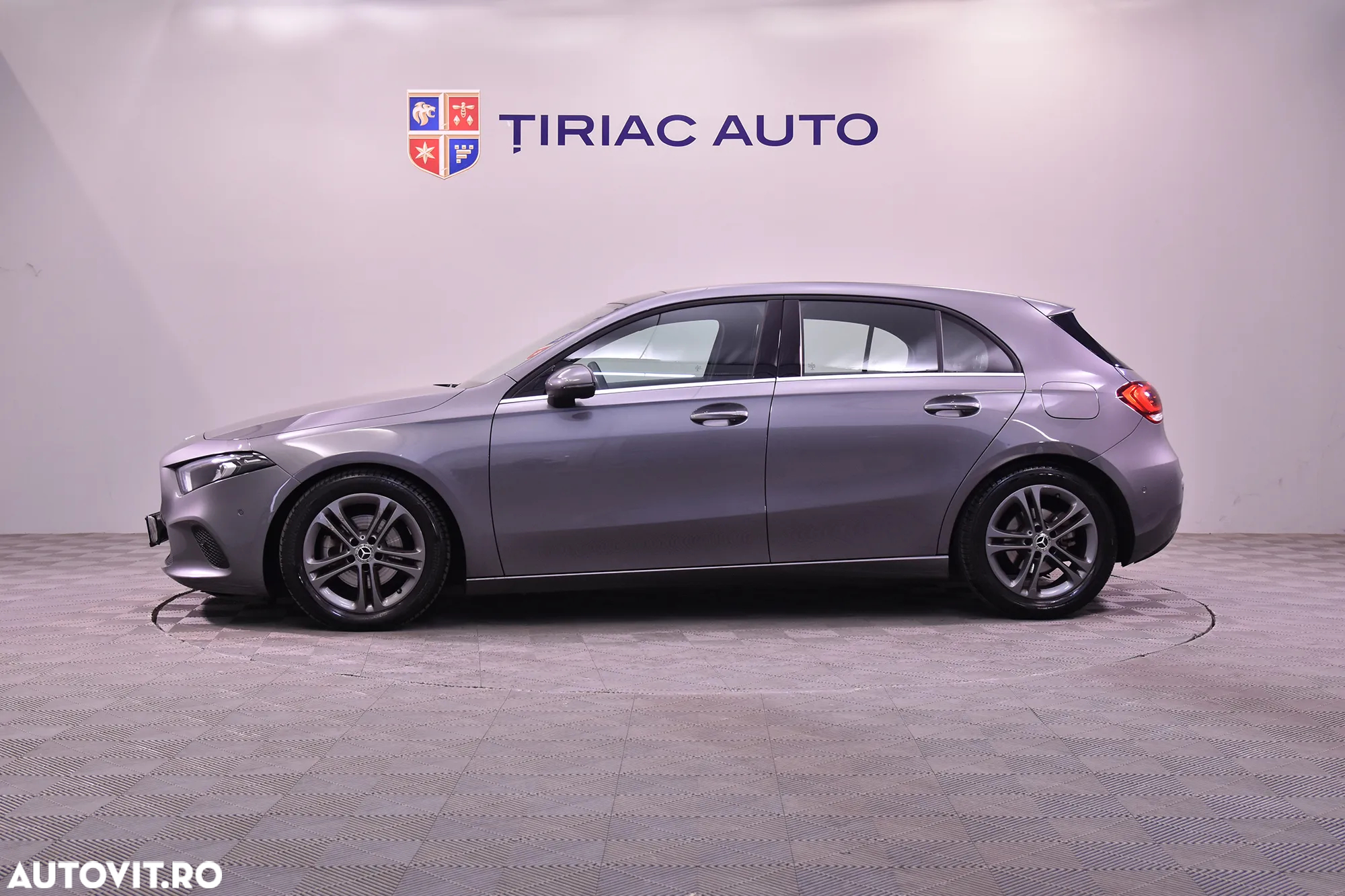 Mercedes-Benz A 180 7G-DCT - 2