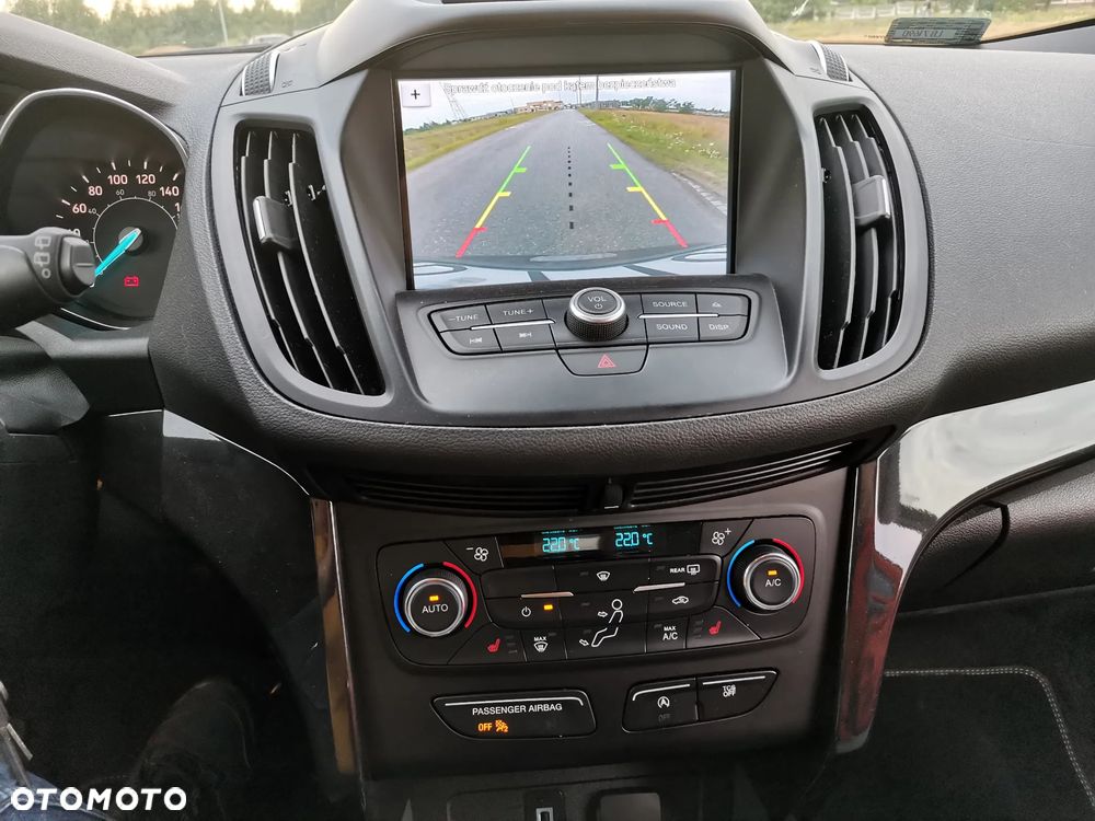 Ford Escape 2.0 EcoBoost AWD Titanium - 11