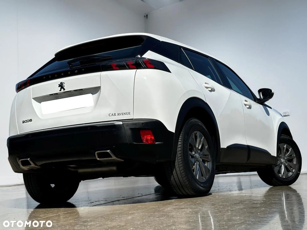 Peugeot 2008 PureTech 130 EAT8 Allure - 19