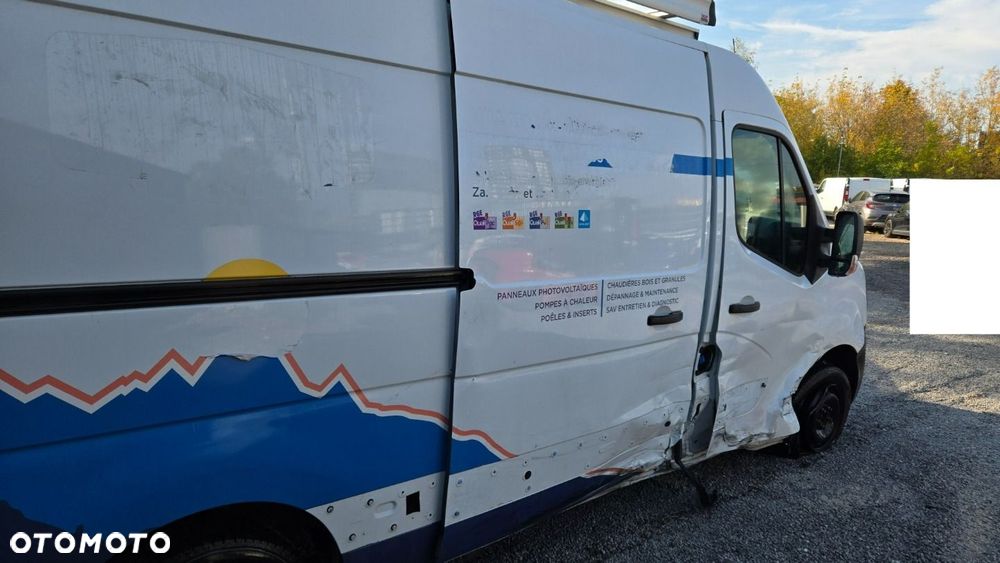 Nissan Interstar - 26