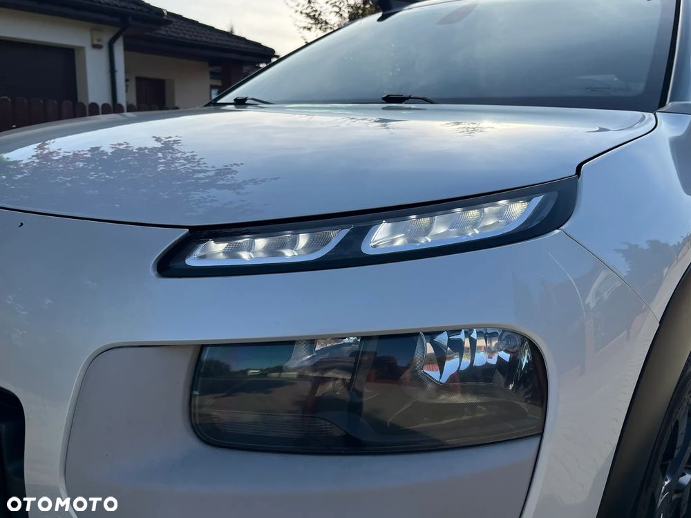 Citroën C4 Cactus 1.2 PureTech Shine Edition S&S - 16