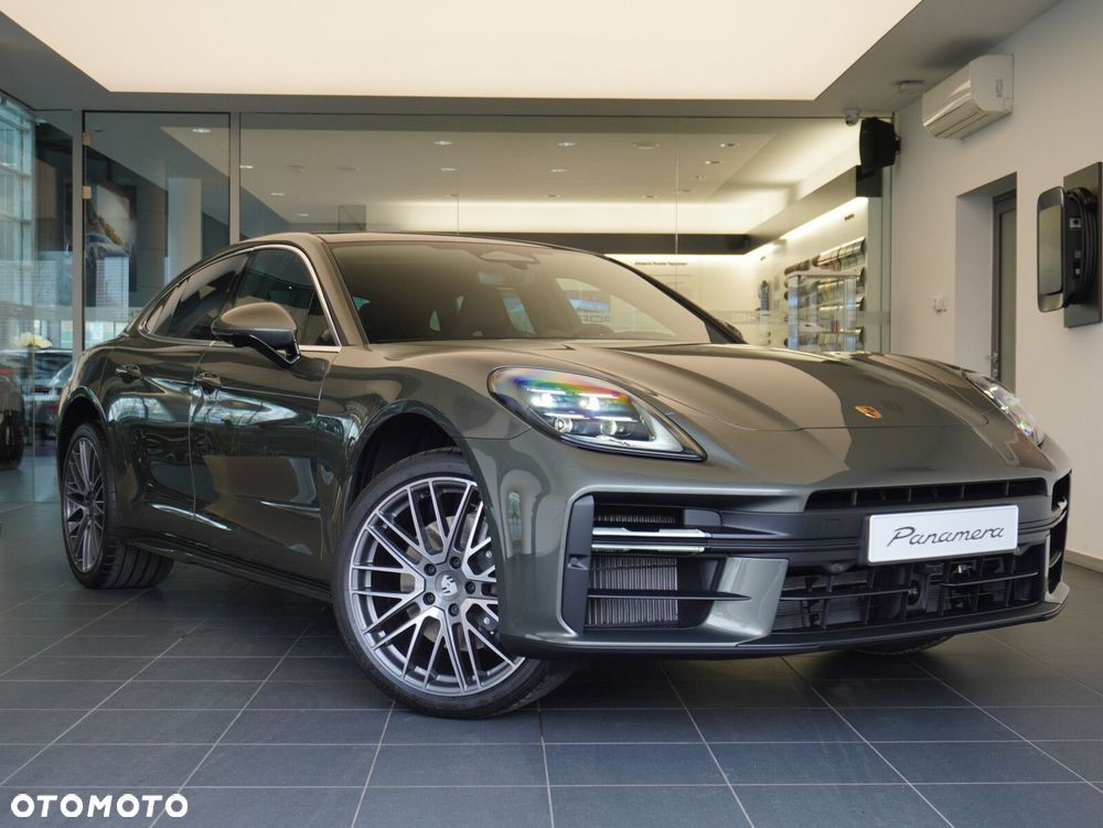 Porsche Panamera 4 - 3