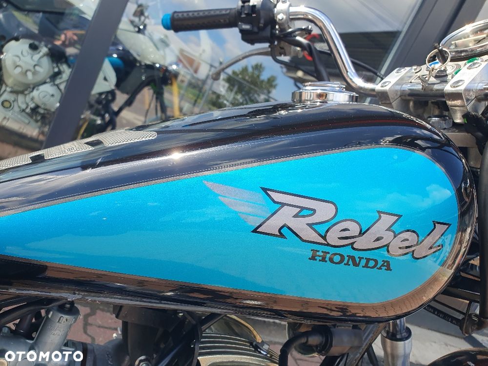 Honda CA - 11
