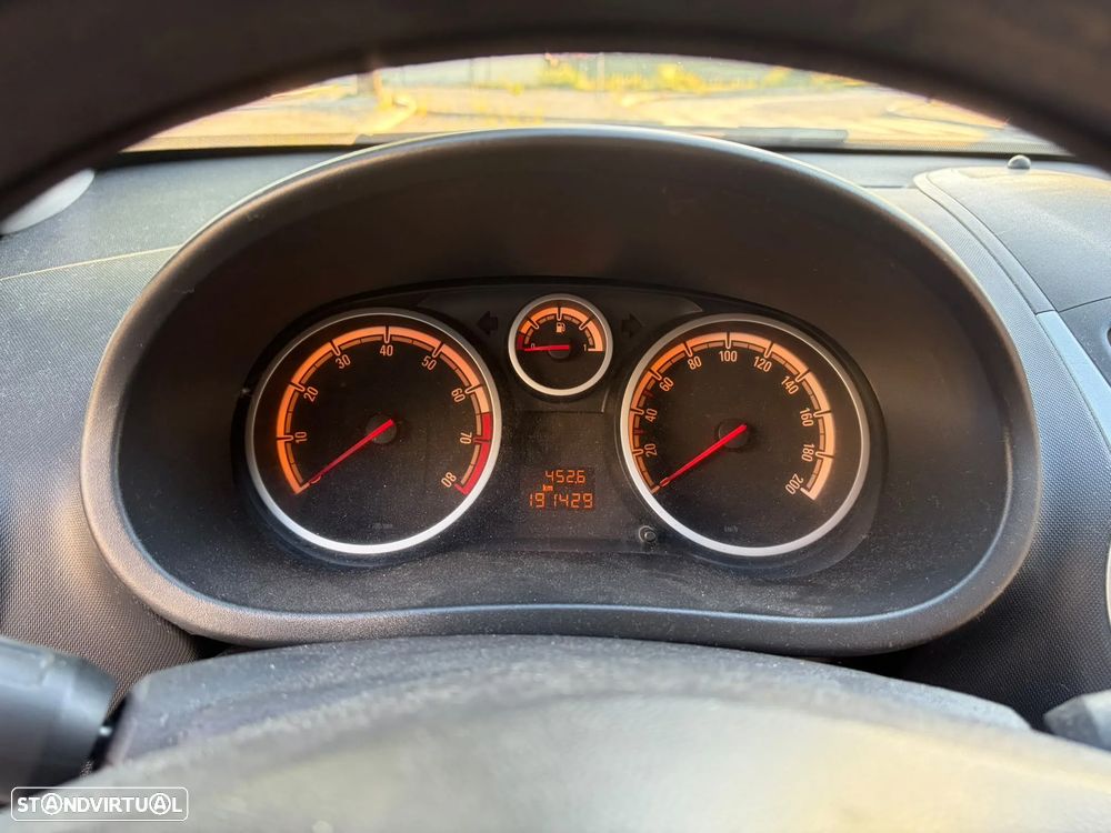 Opel Corsa - 8