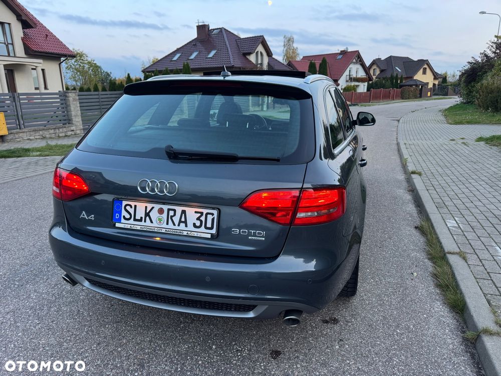 Audi A4 Avant - 13