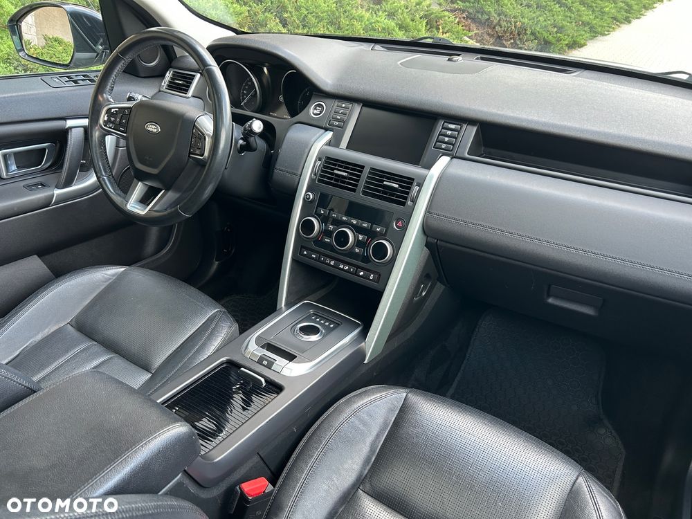 Land Rover Discovery Sport - 10