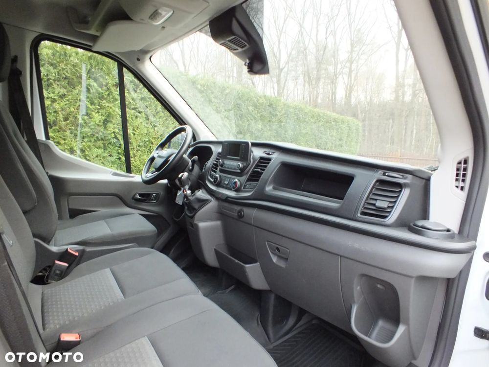 Ford Transit - 21