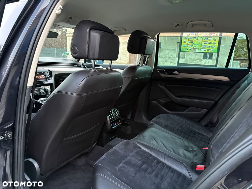 Volkswagen Passat 2.0 TDI SCR (BlueMotion Tech) 4Mot DSG Highline - 12