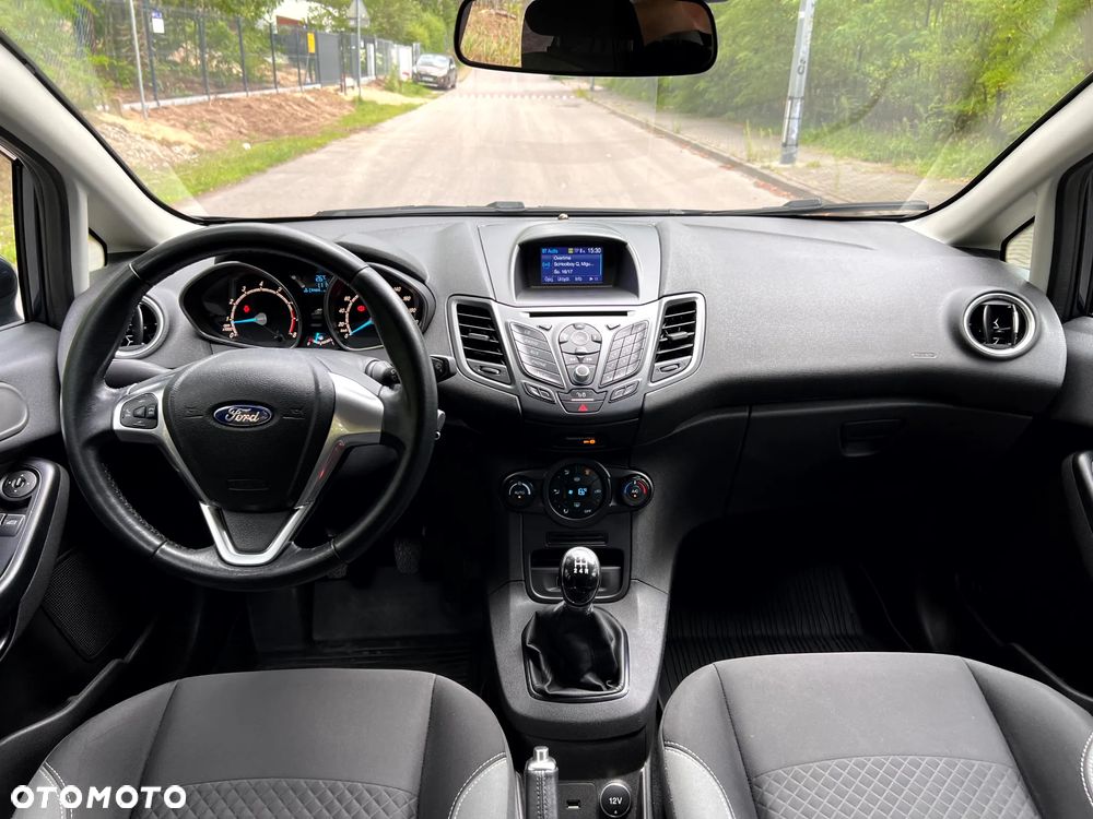 Ford Fiesta 1.25 SYNC Edition - 22
