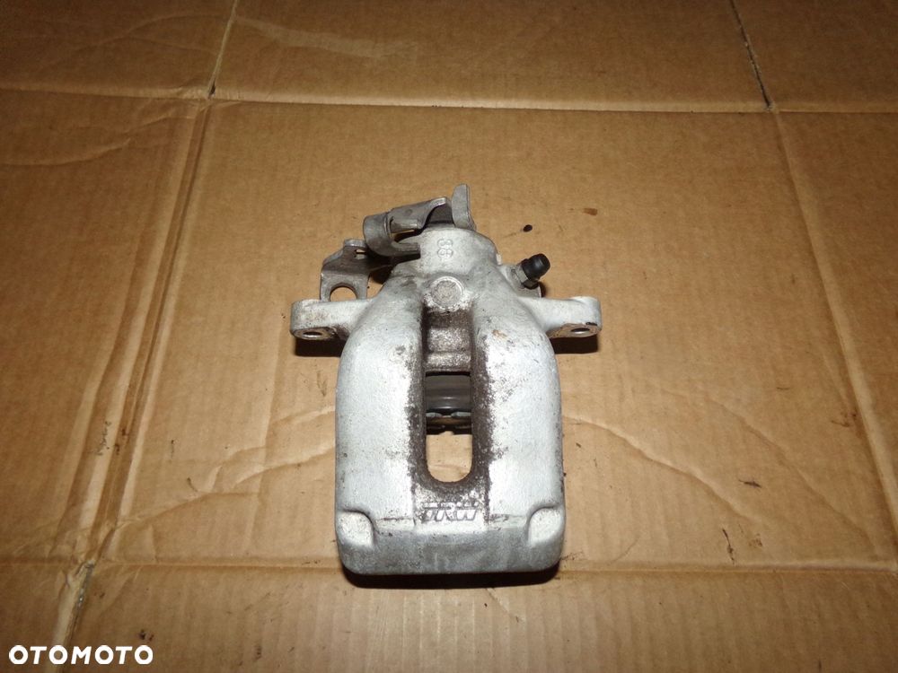 zacisk hamulcowy prawy tył tylny peugeot 407 - 1