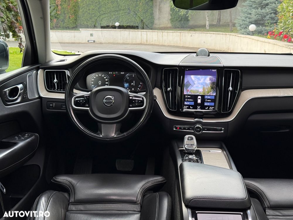 Volvo XC 60 D5 AWD Geartronic Inscription - 17