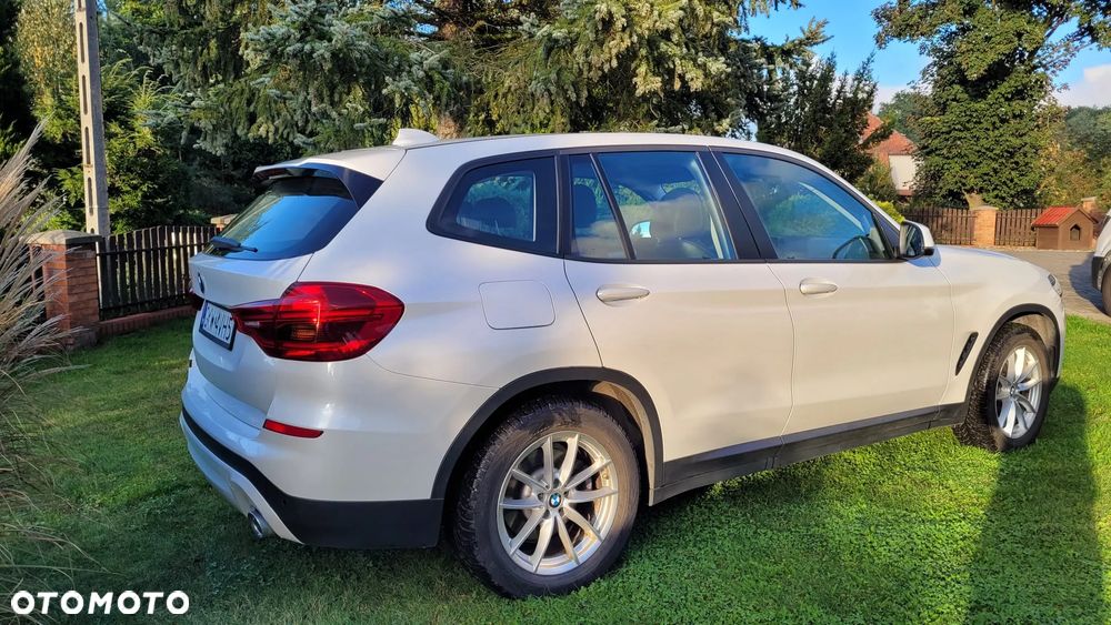 BMW X3 xDrive20d Advantage - 8