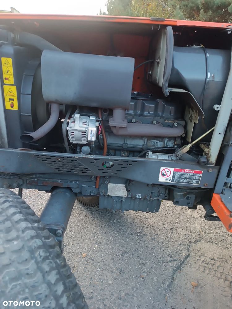 Kubota L4200 CIĄGNIK SADOWNICZY OGRODNICZY ISEKI SHIBAURA 4X4 SUPER STAN ZAREJESTROWANY CASE 4 CYLINDRY KUBOTA YANMAR KOMUNALNY - 13