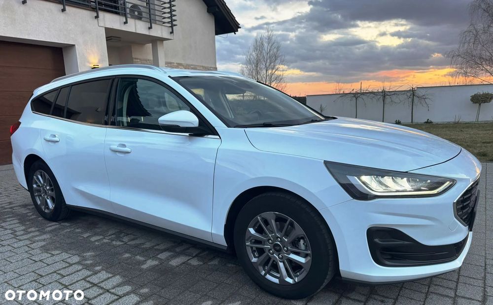 Ford Focus 1.0 EcoBoost Titanium Style - 3