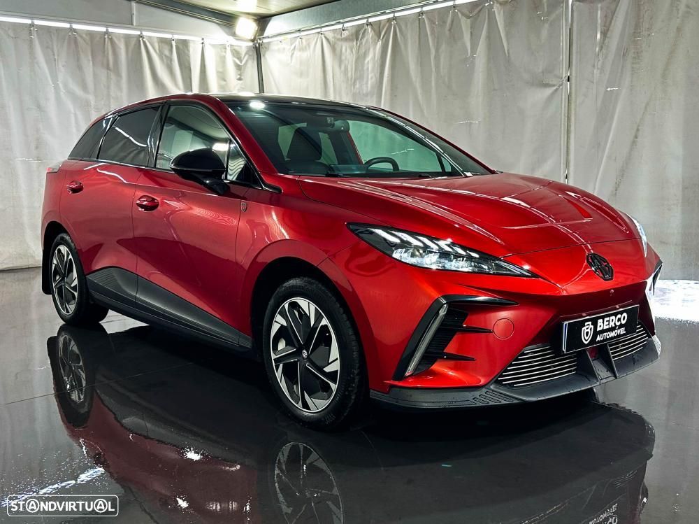 MG MG4 64 kWh Luxury - 4