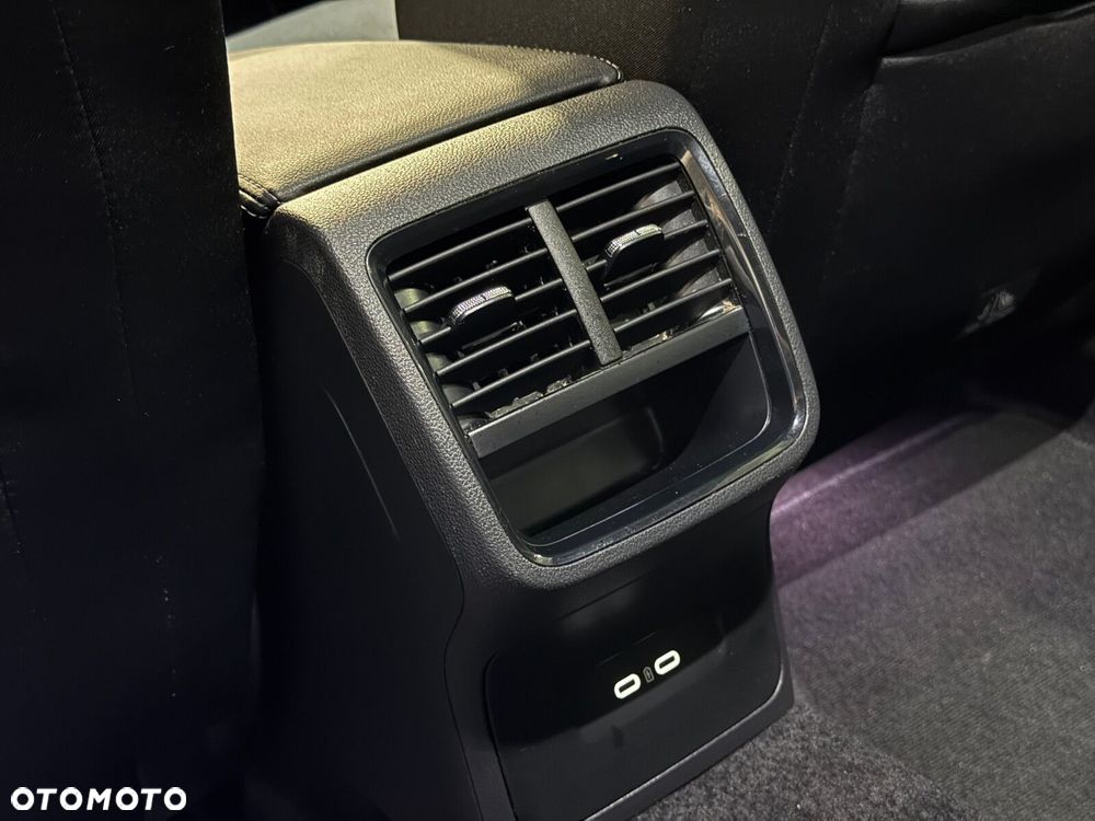 Skoda Octavia 2.0 TDI Sportline DSG - 26