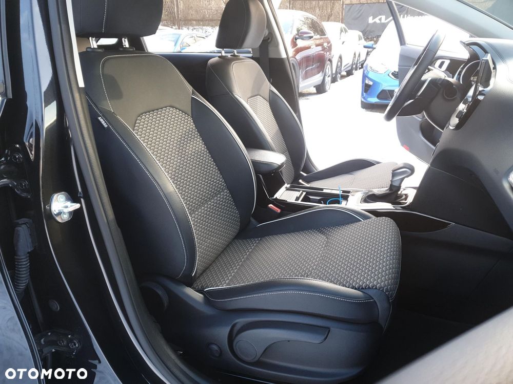 Kia Ceed 1.5 T-GDI Tribute DCT - 26